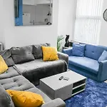 Entire Home For Large Groups, Families, Contractors